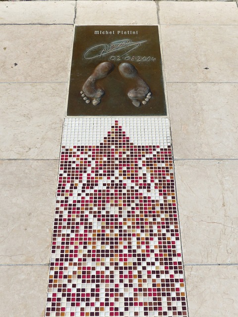 獨具特色 獨具特色